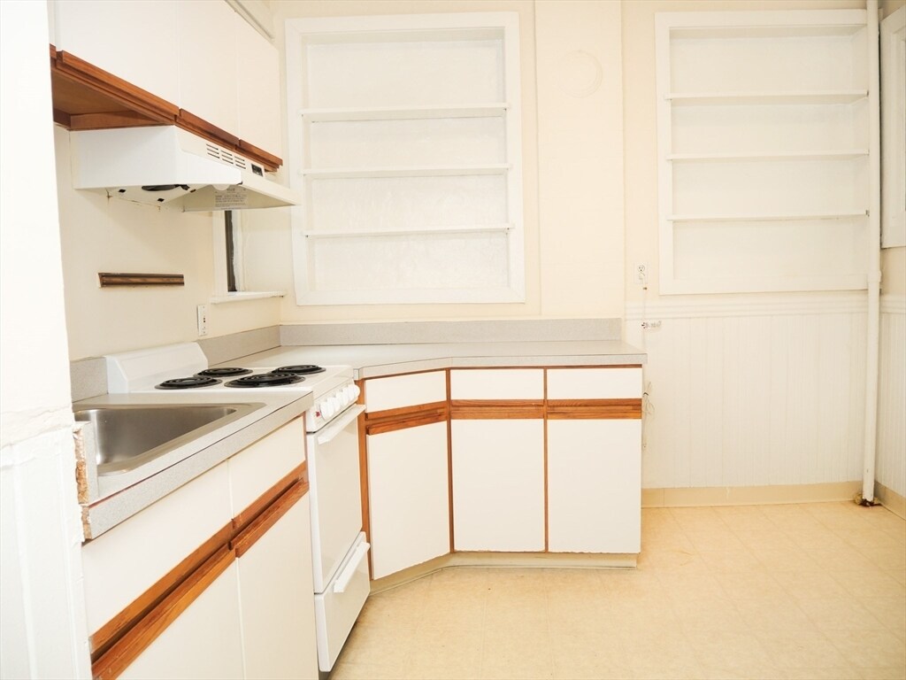 Foto del edificio - 1370 Beacon St