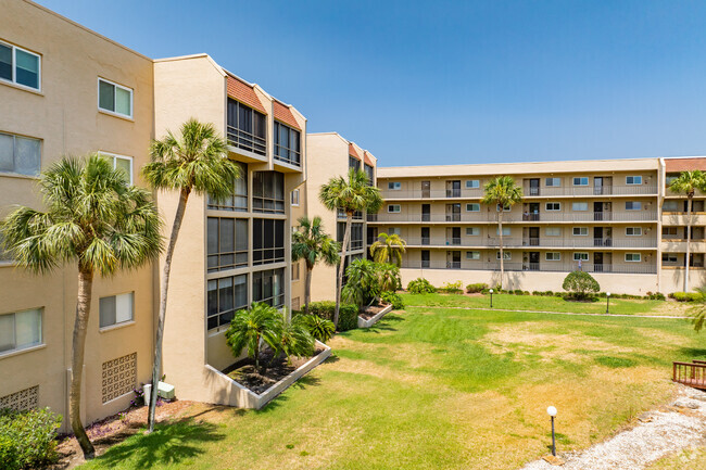 90 S Highland Ave Tarpon Springs, Florida - Lake Tarpon Sail Condos