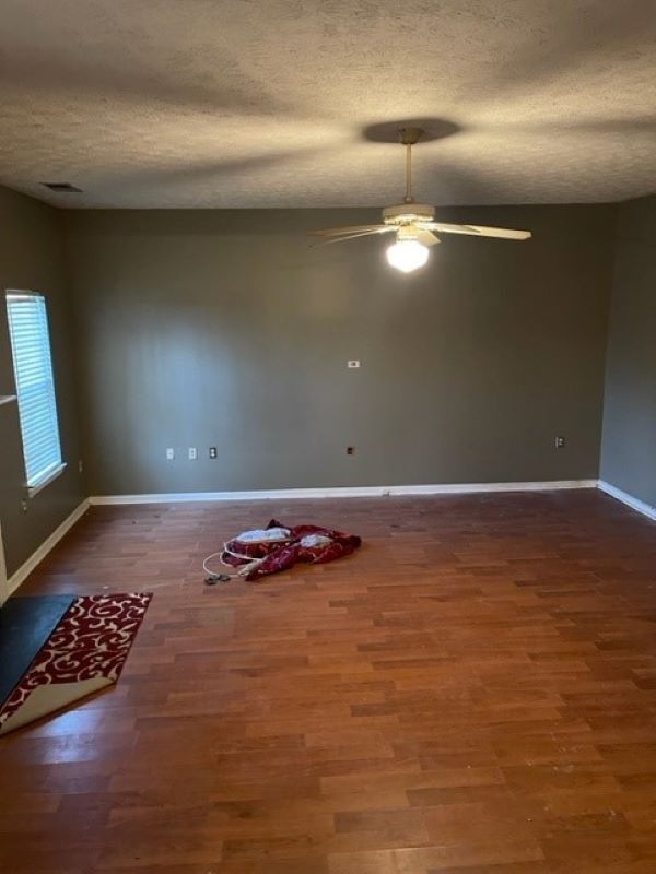 Foto del edificio - 5828 Wellborn Creek Dr