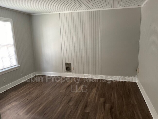 Foto del edificio - 3448 Carrington Rd