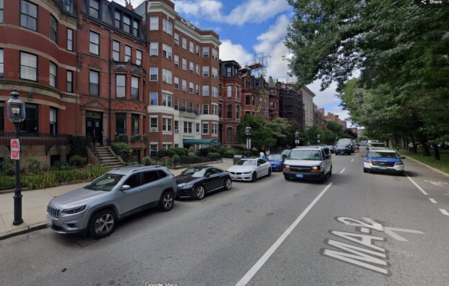 Foto del edificio - 250 Commonwealth Ave