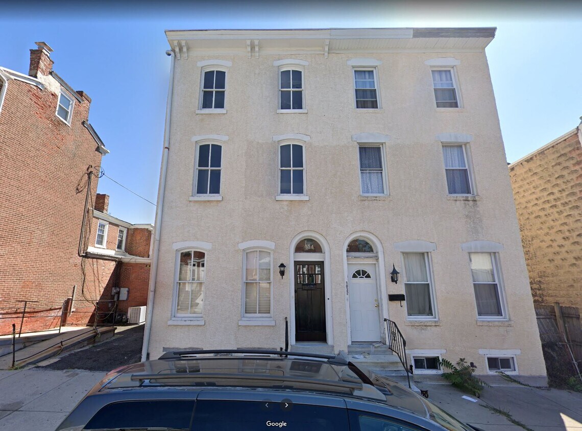 Primary Photo - 1034 Willow St