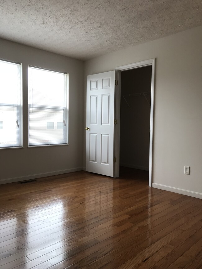 Building Photo - 4191 Otter Creek Dr