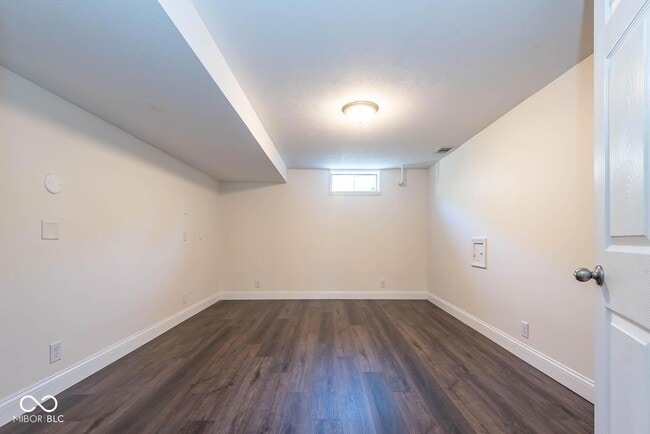 Building Photo - 4219 E Deckard Dr