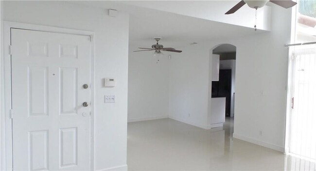 Foto del edificio - 533 NW 47th Ave