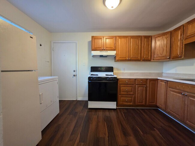 Building Photo - Bull St