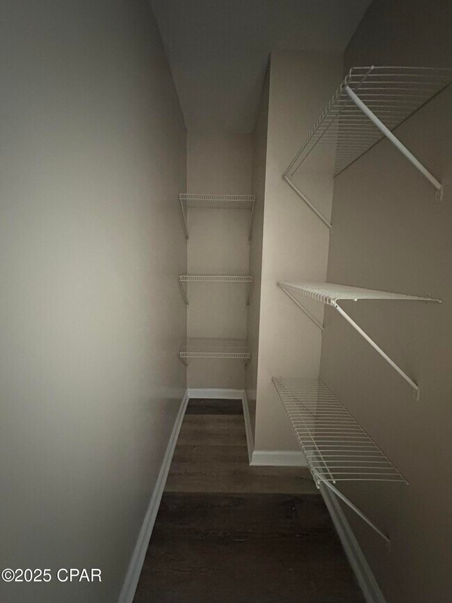 Foto del edificio - 824 E 25th St