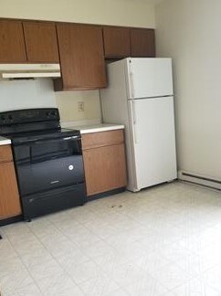 Building Photo - 302 Parkway Dr