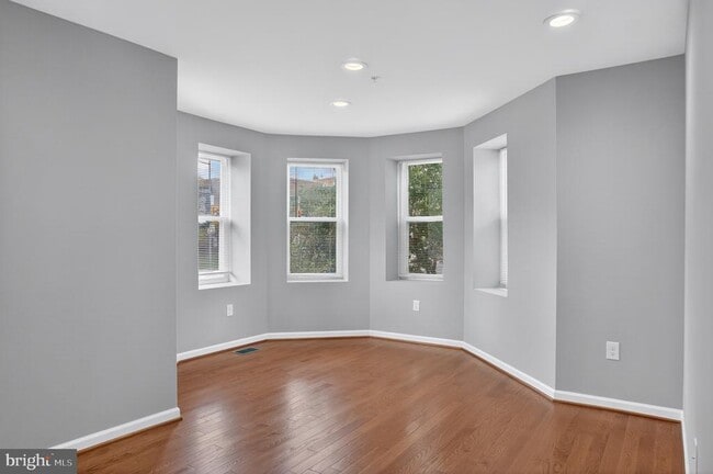 Building Photo - 2917 13th St NW