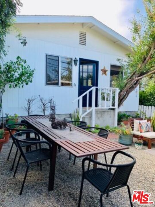 Primary Photo - 575 Agate St