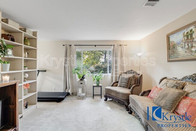 Foto del edificio - 138 Warwick Dr