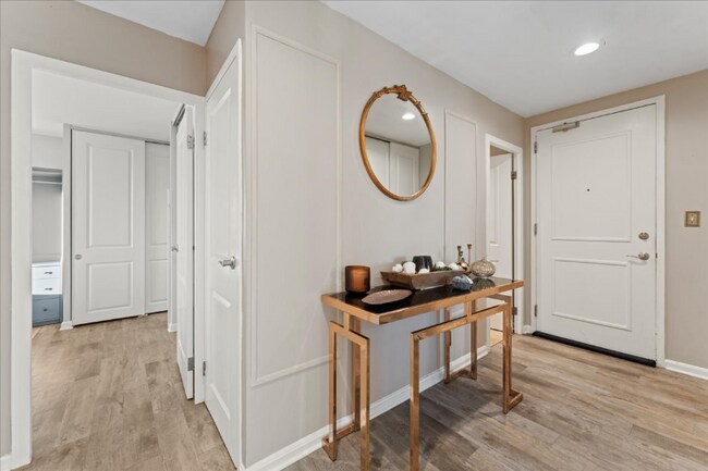 Foto del edificio - 810 Matson Pl