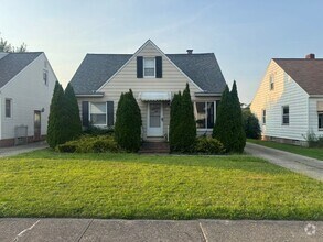 Building Photo - 13709 Maple Leaf Dr
