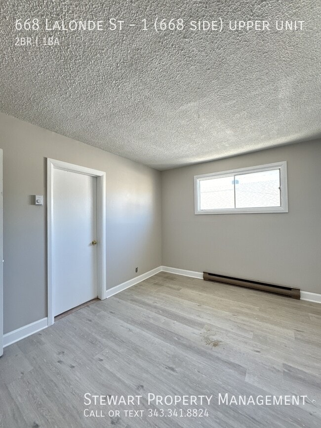 Building Photo - 668 Lalonde St
