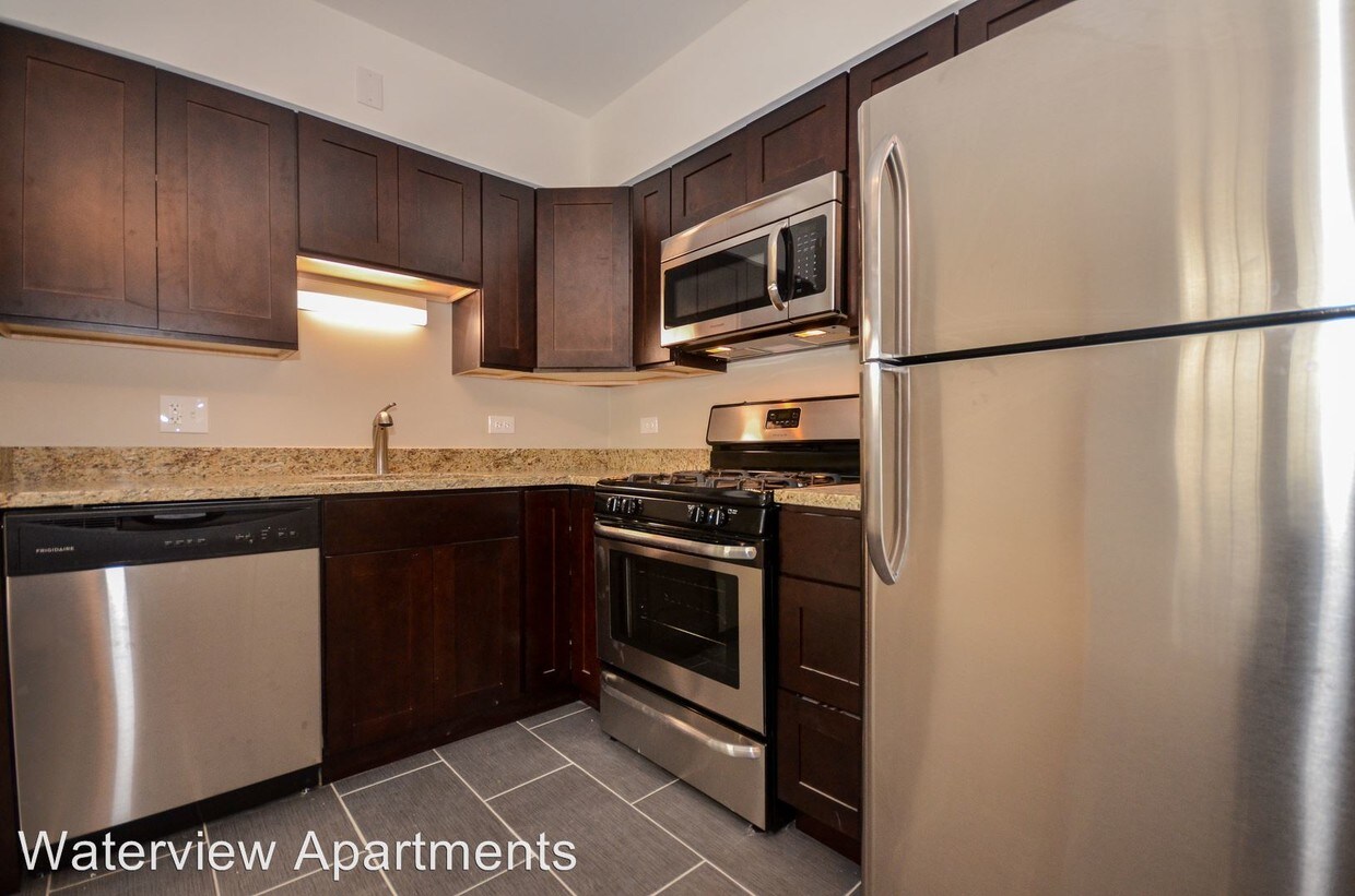 Primary Photo - 27-27 N Maple St