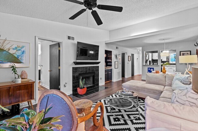 Foto del edificio - 2bd/2ba Condo on the Saluda River