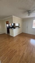 Building Photo - 2441 SW 31st Ave