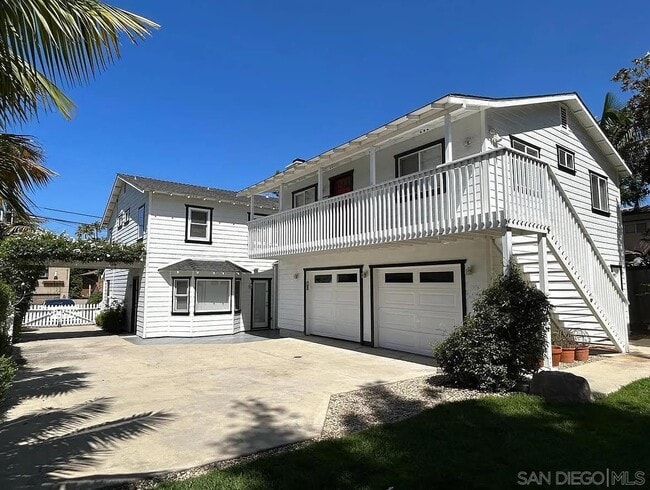 Building Photo - 1709 Somerset Ave