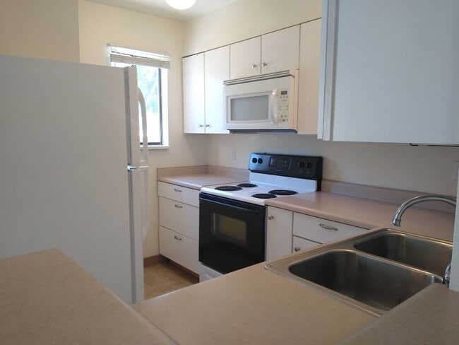 Foto del edificio - Fort Collins Condo for Rent – Updated and ...