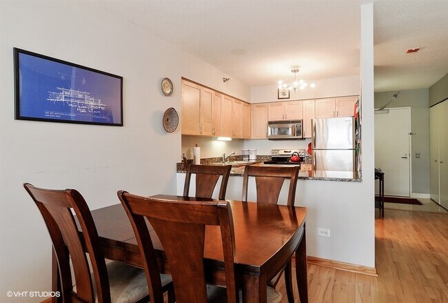 Foto del edificio - 512 N McClurg Ct