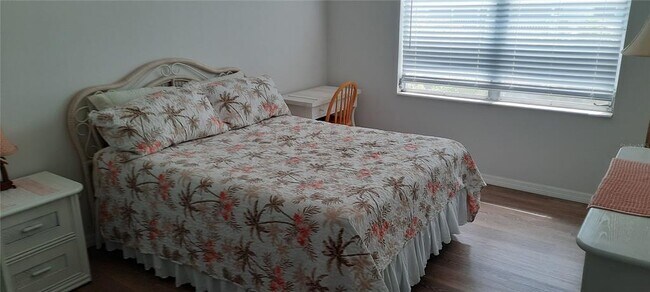 Foto del edificio - 5931 17th St W