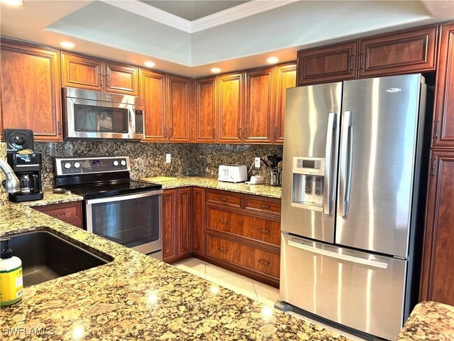 Foto del edificio - 13231 Sherburne Cir