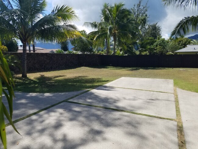 Building Photo - 180 Kailua Rd