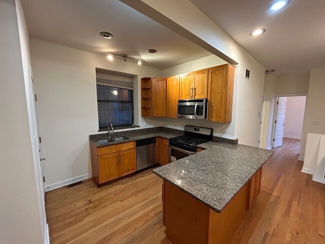 Building Photo - Greenwood Apartments