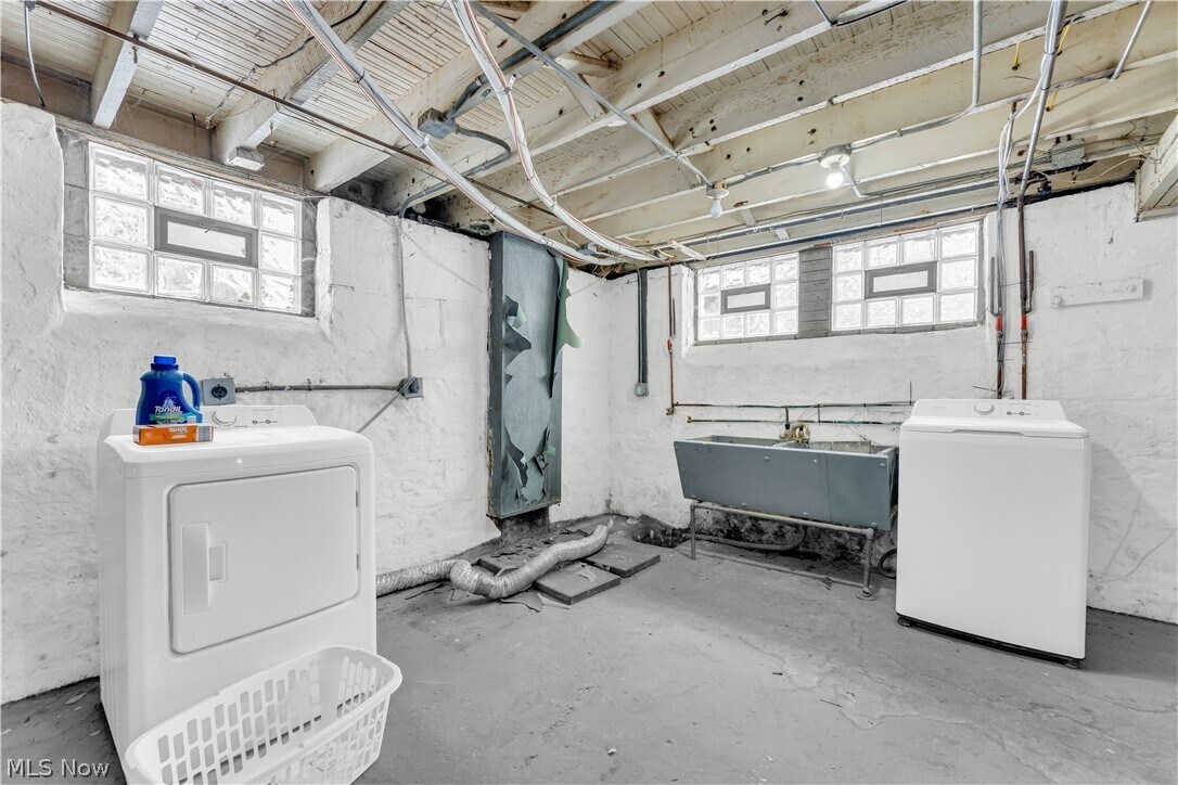 Foto del edificio - 2638 E 126th St