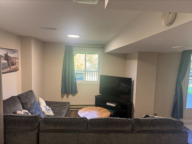 Photo du bâtiment - 184 Timpson Dr