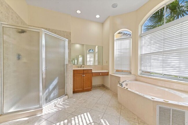 Foto del edificio - 9942 Shepard Pl