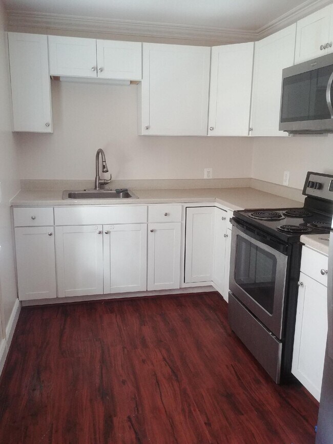 Foto del edificio - 110 E South St