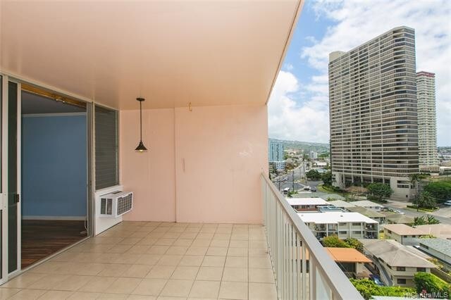 Foto del edificio - 2439 Kapiolani Blvd