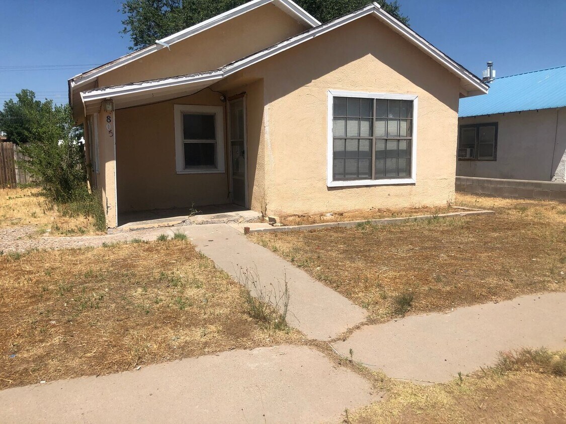 Foto principal - LARGE 2 BEDROOM HOME