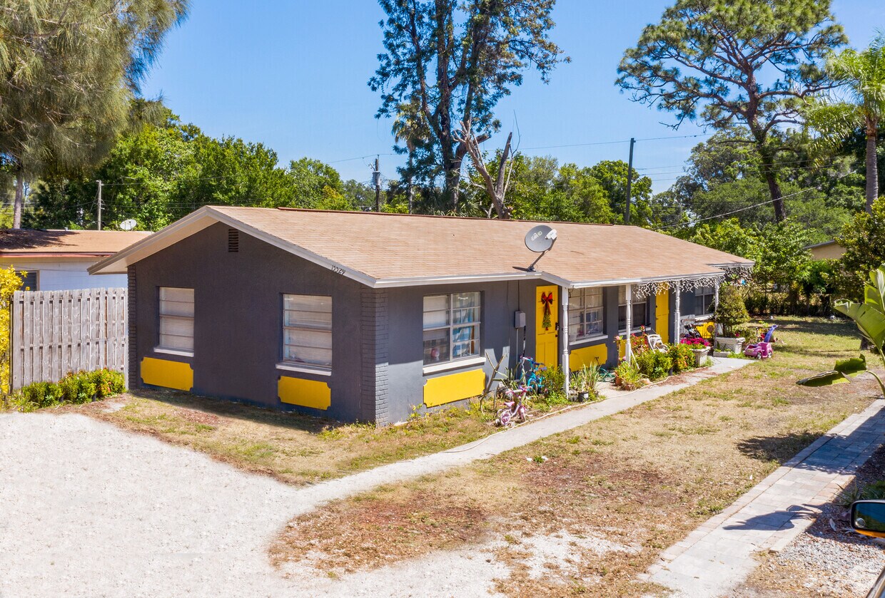 Foto principal - 15529 Verona Ave