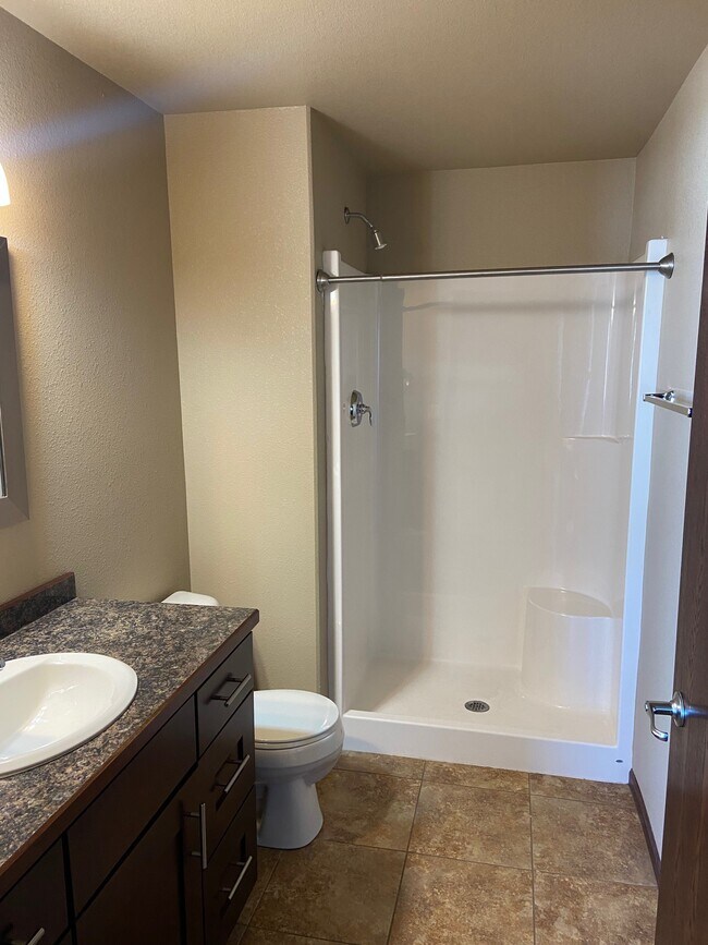 Foto del edificio - 1780 E Calgary Ave