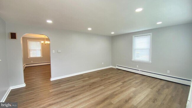 Foto del edificio - 121 N 4th St