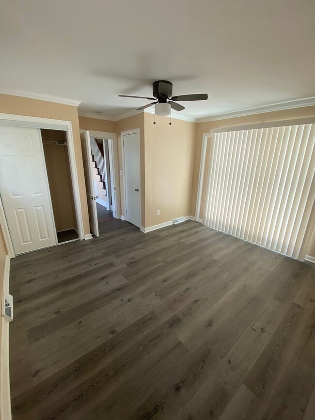 Building Photo - Mobley