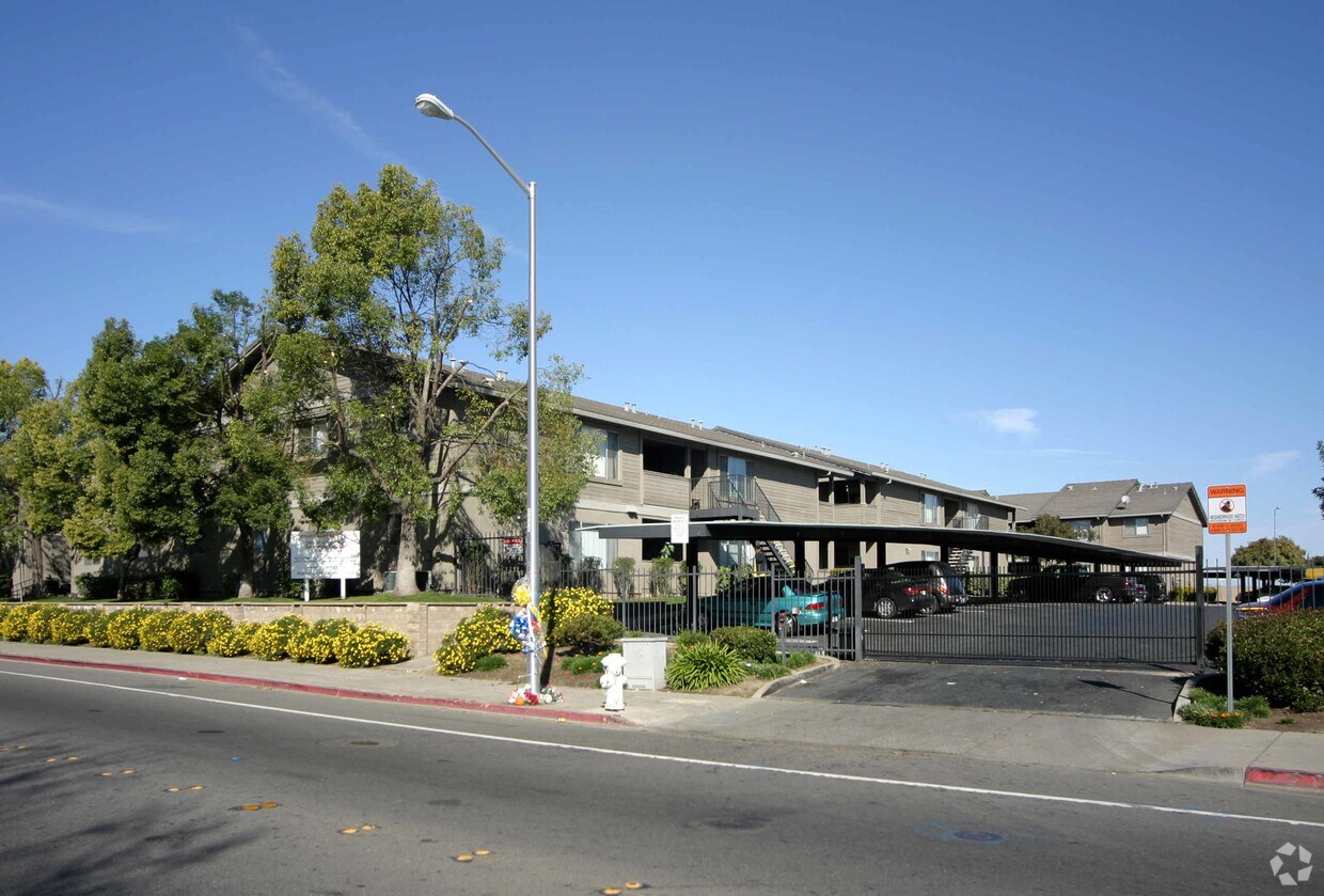 Foto del edificio - Windsor Court Apartments