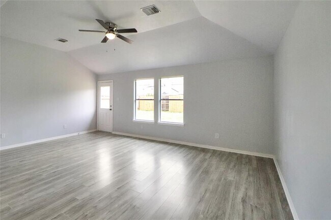 Building Photo - 19335 Otter Trail Ct