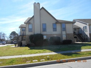 Building Photo - 3128 Tudor Ln