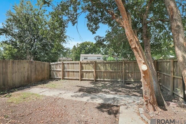 Foto del edificio - 3421 O'Neal Ln