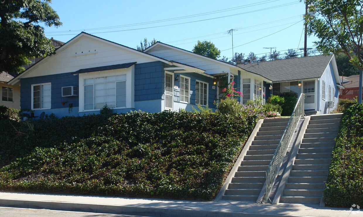 Primary Photo - 3614 Valihi Way