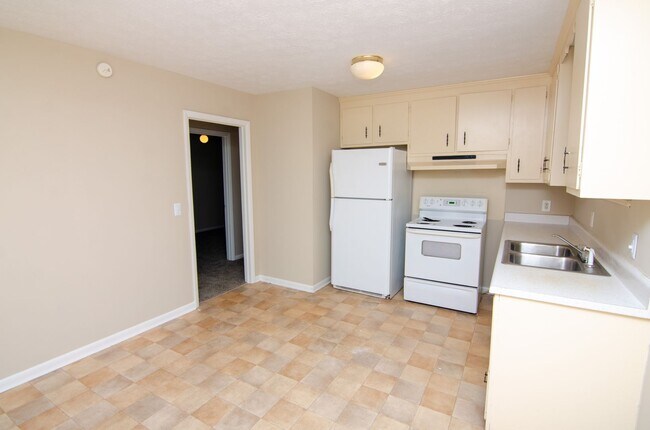 Building Photo - 12th South Home!