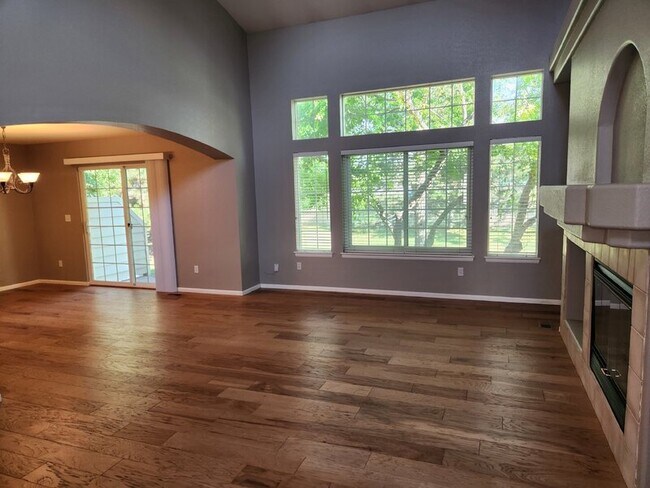 Building Photo - 2708 Big Horn Cir