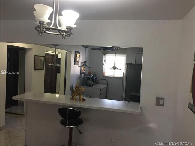 Foto del edificio - 7480 NW 17th St