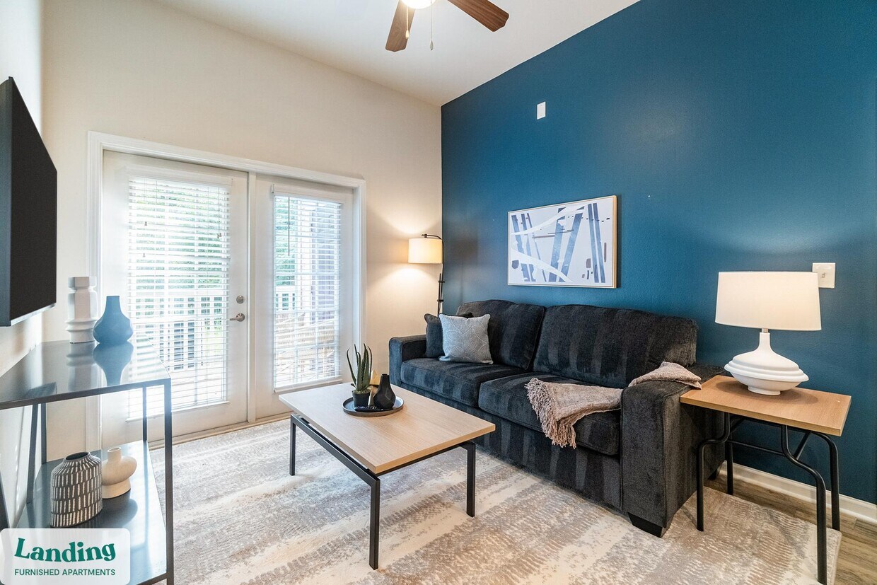 Foto principal - 655 W Mallard Creek Church Rd