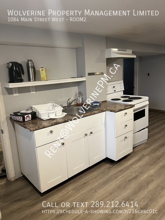 Photo principale - 4 blocks from McMaster on Main St