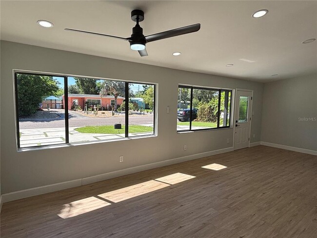 Building Photo - 3983 Marlin Dr SE
