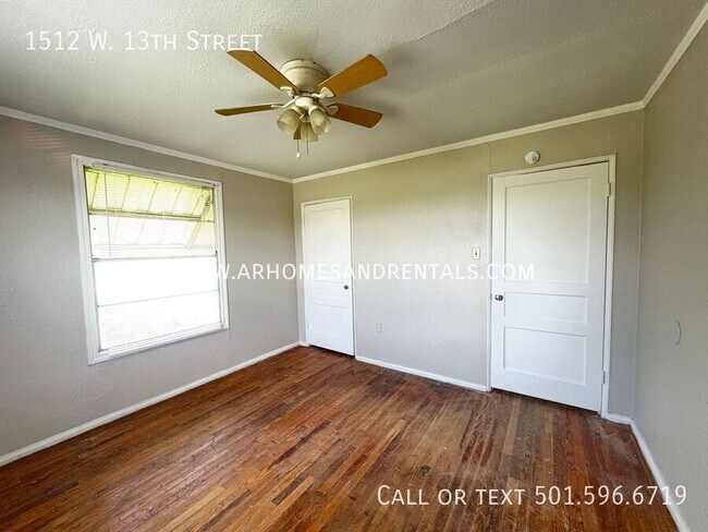 Building Photo - 1512 W 13th St